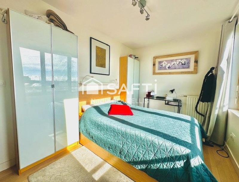 Appartement - 90 m² - 4 pièces