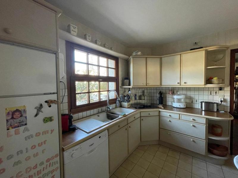 Maison - 205 m² - 7 pièces