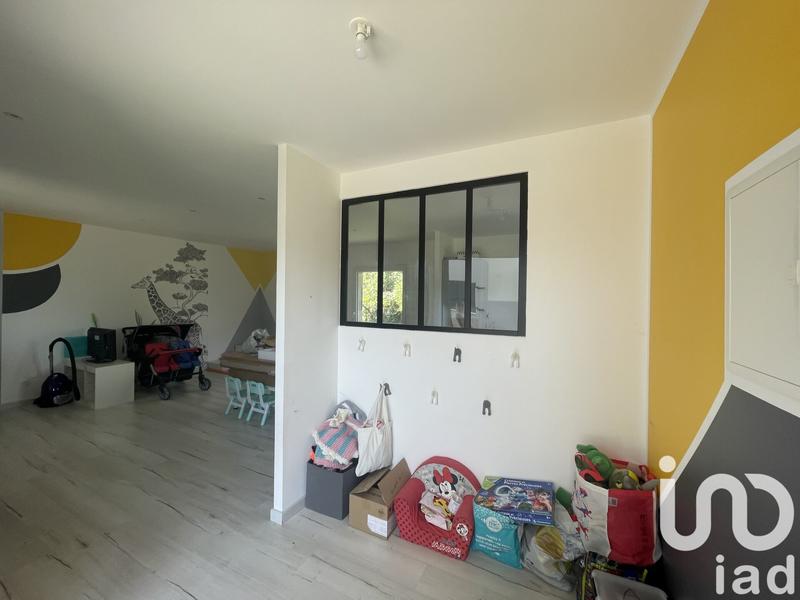 Maison - 181 m² - 9 pièces