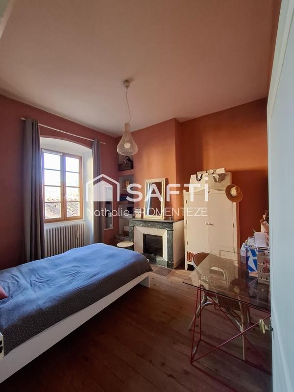 Appartement - 144 m² - 7 pièces