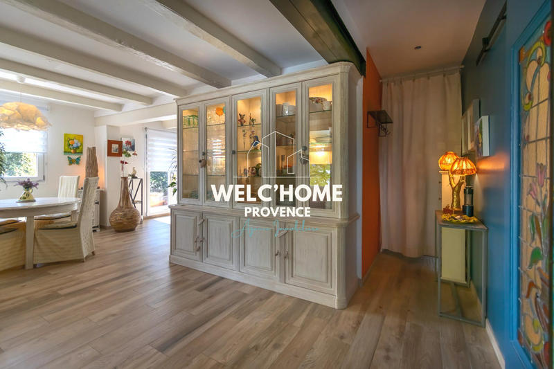 Maison - 102 m² - 6 pièces