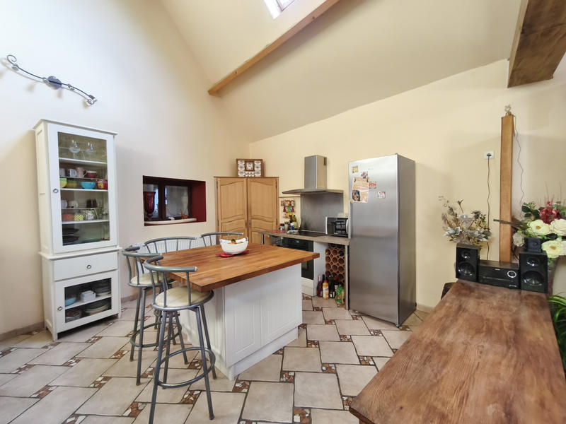 Maison - 181 m² - 7 pièces