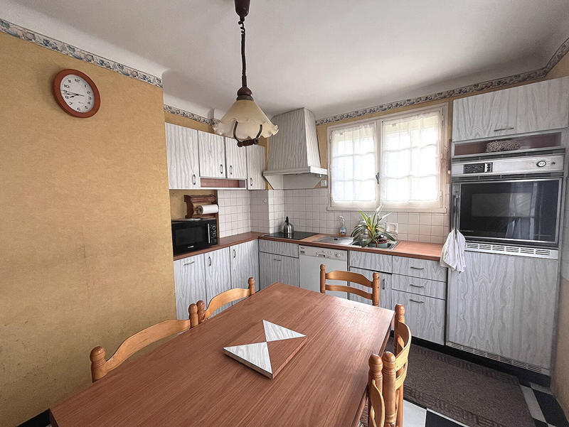 Maison - 107 m² - 6 pièces