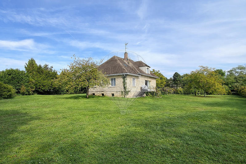 Pavillon - 230 m² - 7 pièces