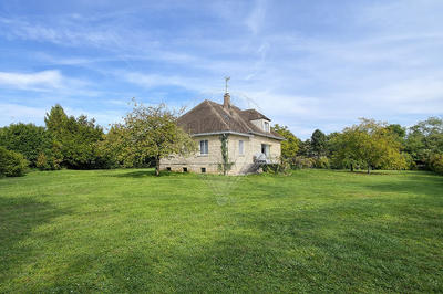 Pavillon - 230 m² - 7 pièces