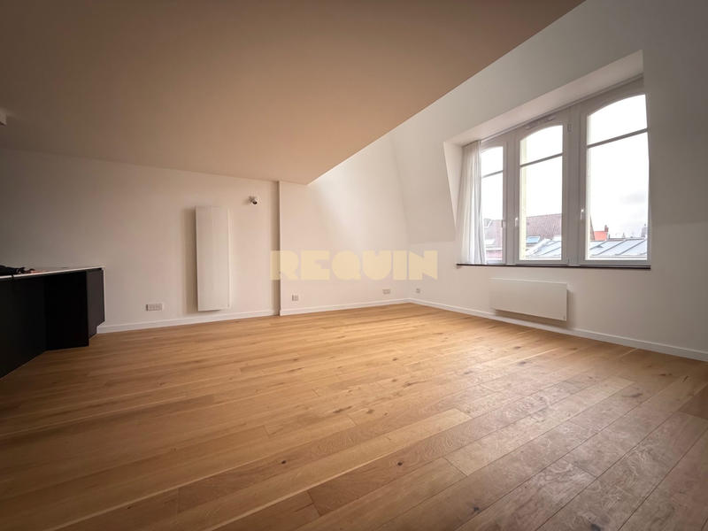 Appartement - 94 m² - 5 pièces