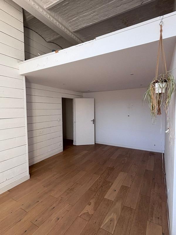 Loft - 161 m² - 5 pièces