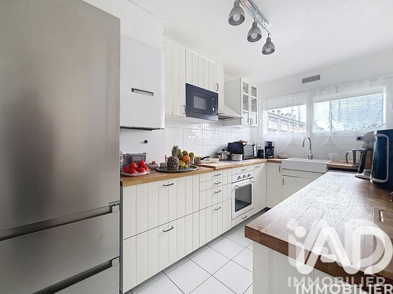 Maison - 99 m² - 5 pièces