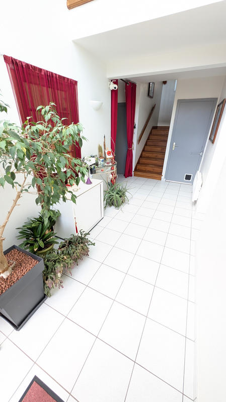 Maison - 174 m² - 7 pièces