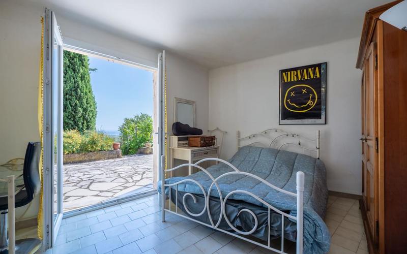 Maison - 210 m² - 5 pièces