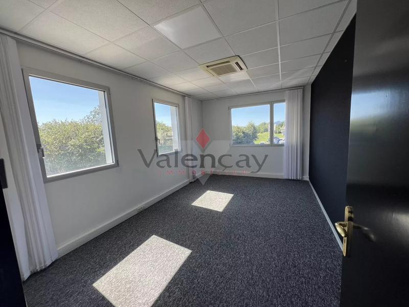 Bureau - 63 m² - 2 pièces