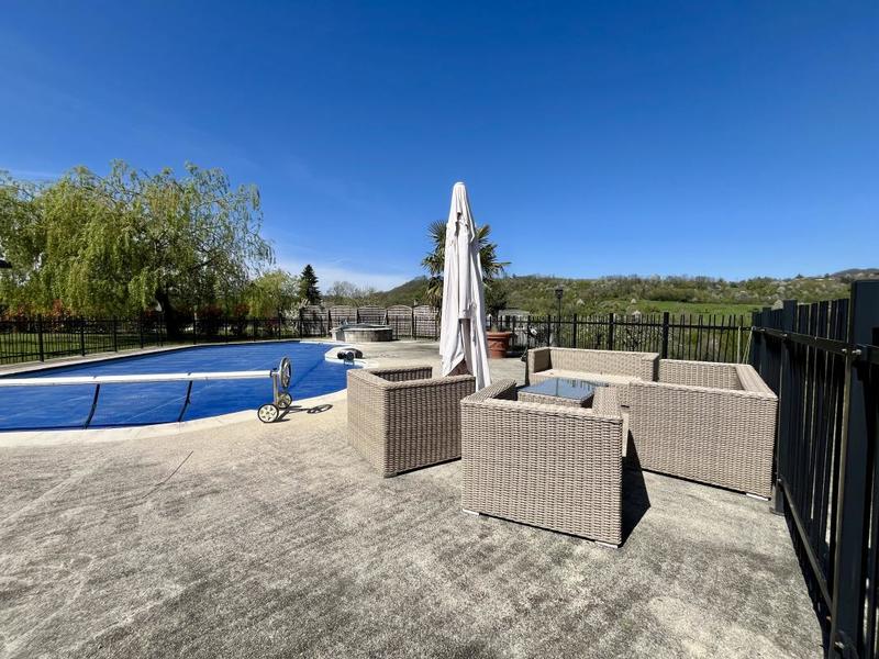 Villa - 295 m² - 8 pièces