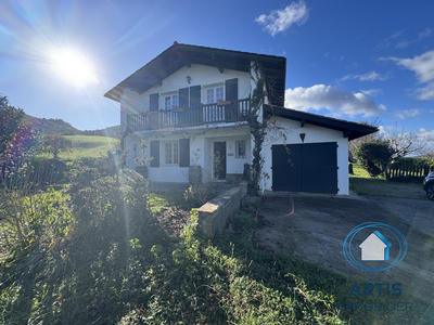 Maison - 105 m² - 6 pièces