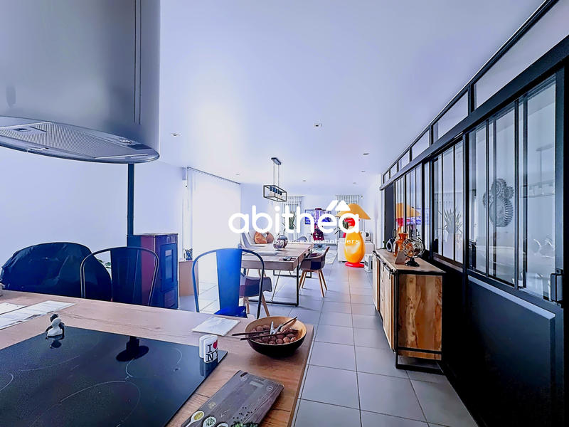 Maison - 112 m² - 4 pièces