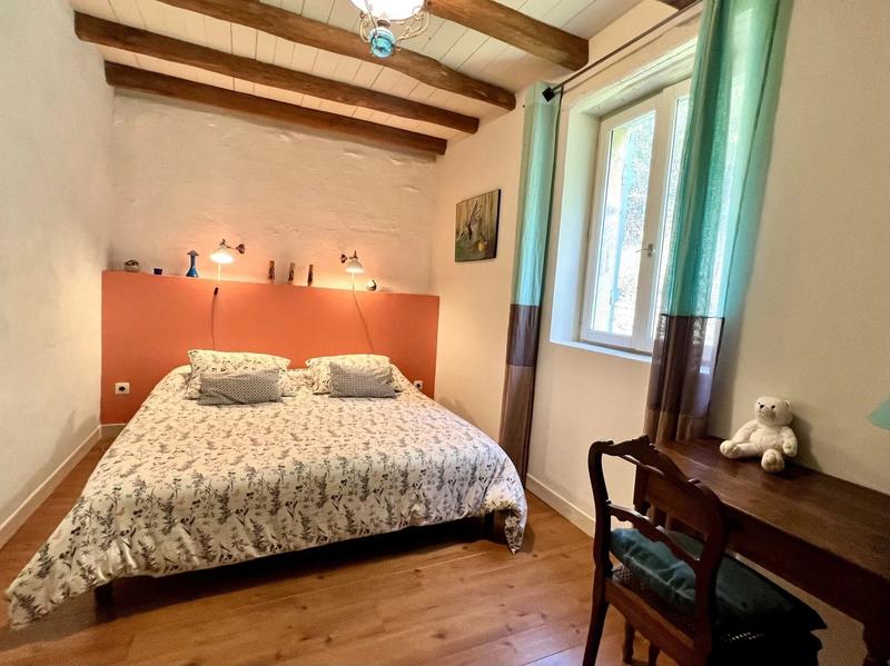 Maison - 280 m² - 10 pièces