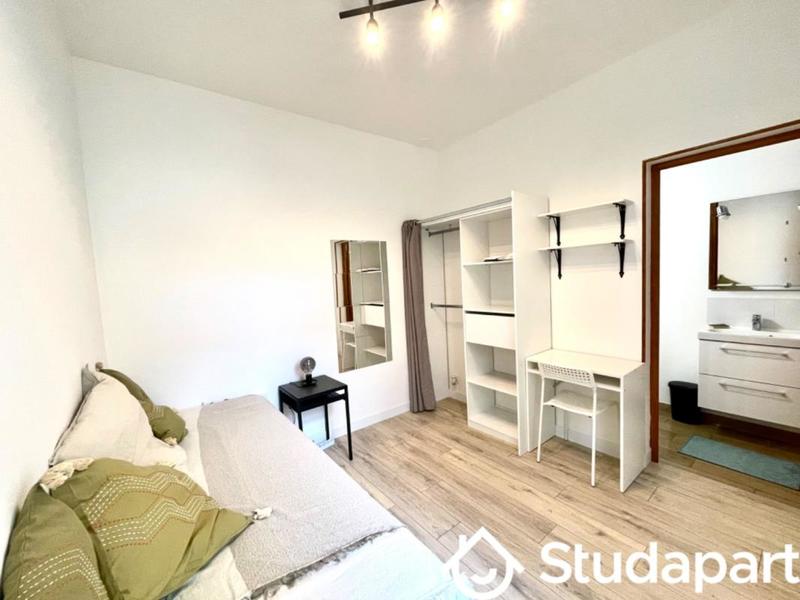 Chambre - 9 m² - 1 pièce