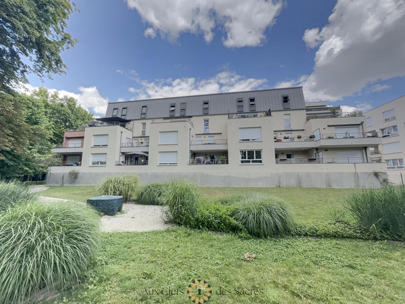 Appartement - 94 m² - 5 pièces