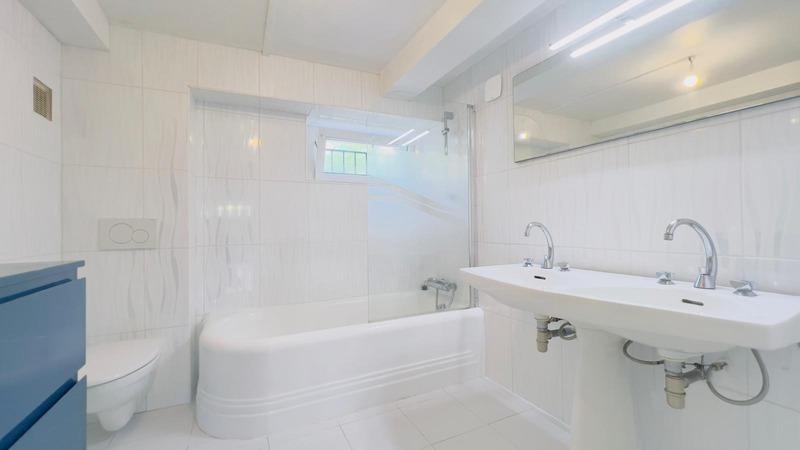 Maison de ville - 167 m² - 6 pièces