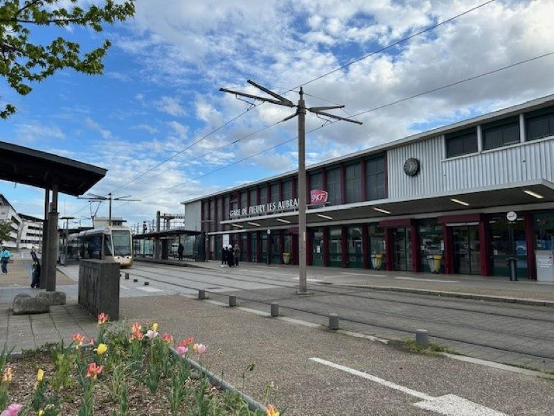 Maison - 92 m² - 5 pièces