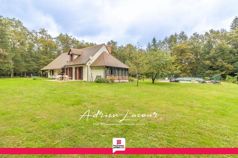 Maison - 177 m² - 9 pièces