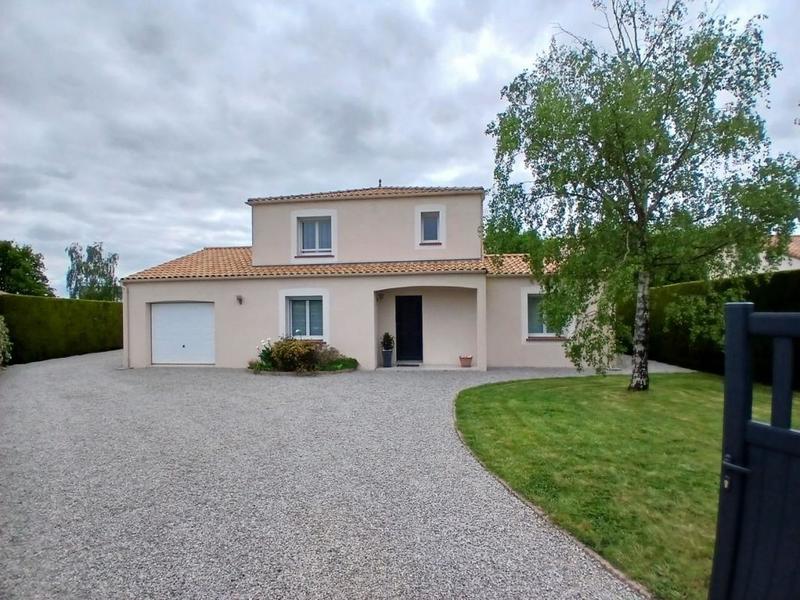 Maison - 152 m² - 5 pièces