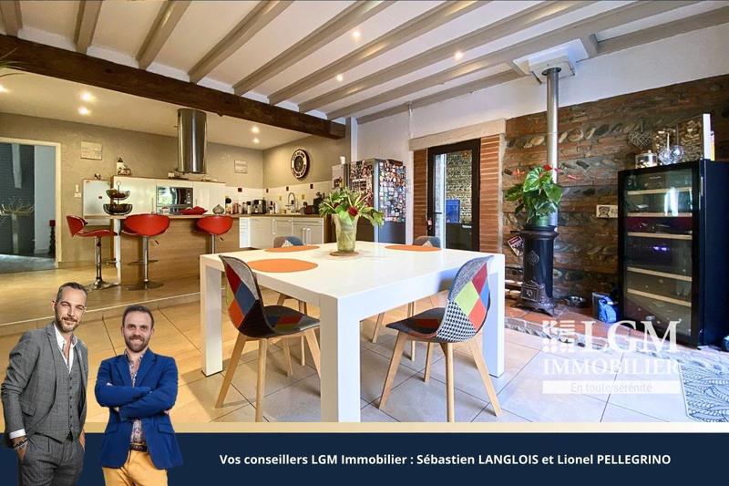 Maison - 240 m² - 7 pièces