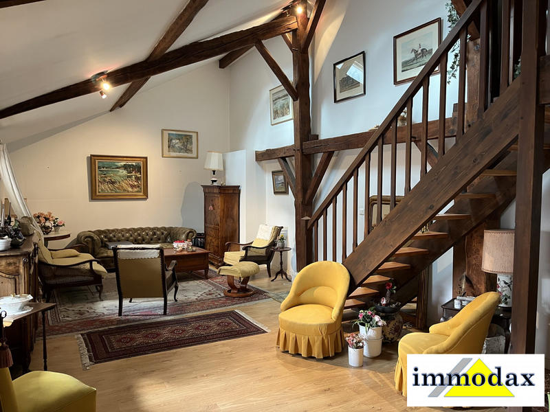 Appartement - 90 m² - 3 pièces