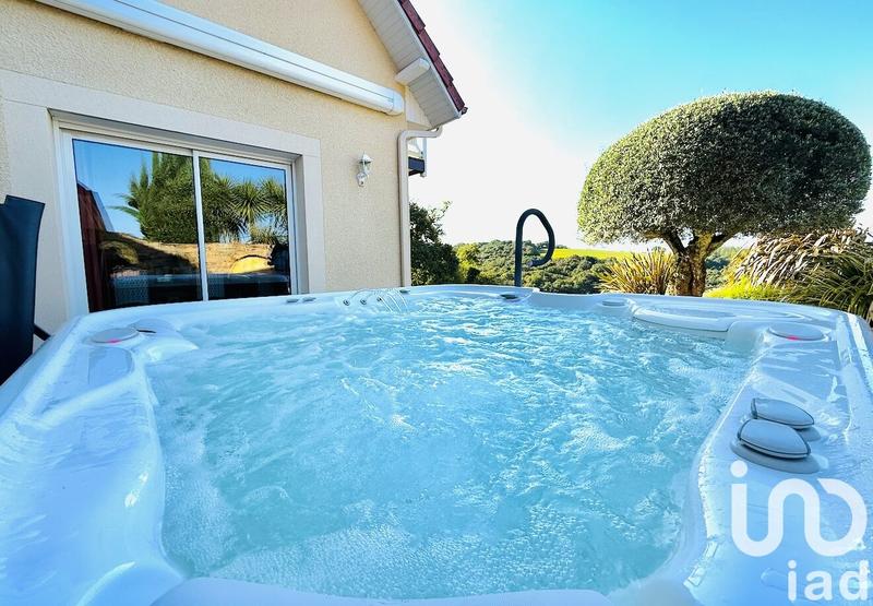 Maison de maîtres - 240 m² - 6 pièces