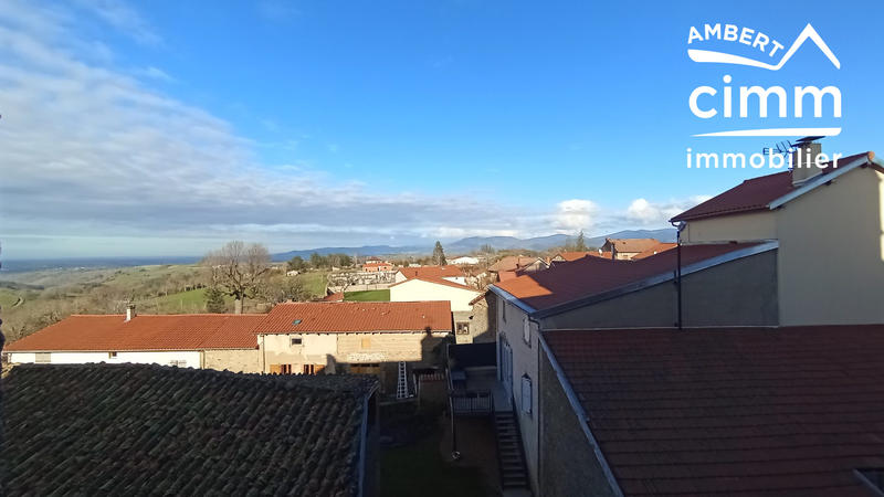 Maison - 83 m² - 8 pièces