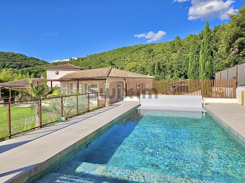 Villa - 150 m² - 7 pièces