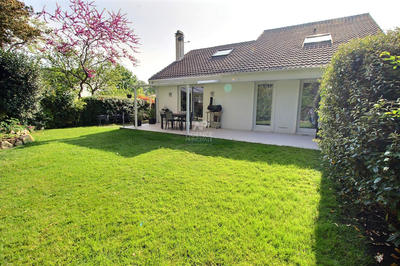 Maison - 140 m² - 7 pièces