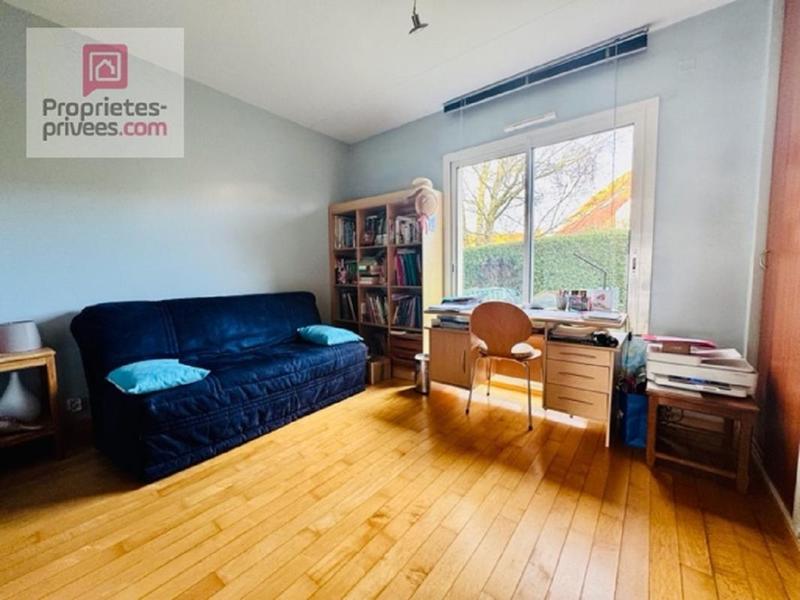 Maison - 220 m² - 8 pièces