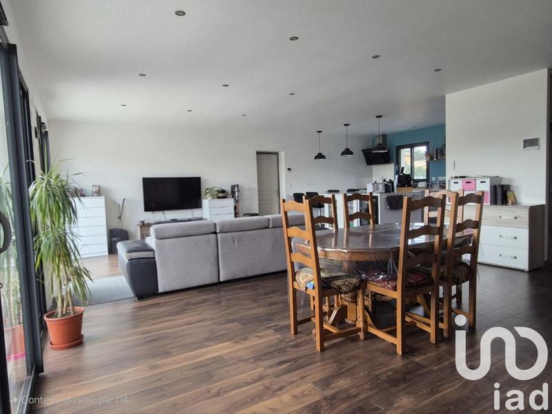 Maison - 144 m² - 5 pièces