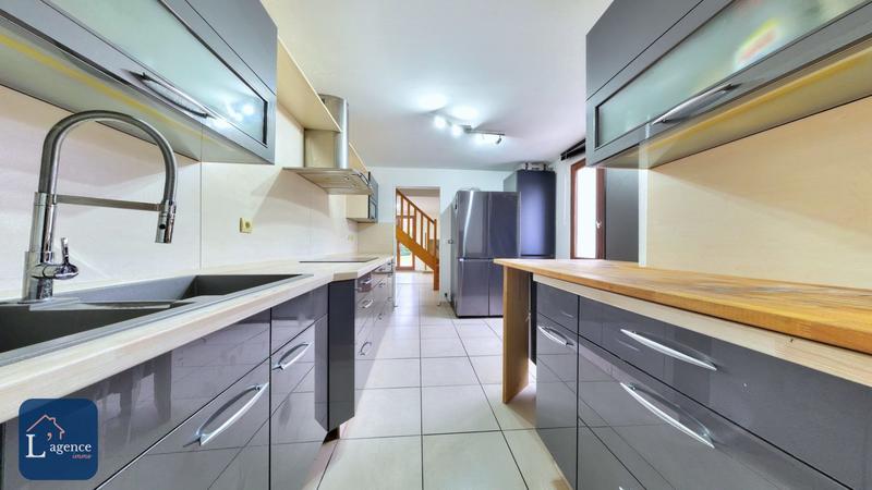 Maison - 143 m² - 5 pièces