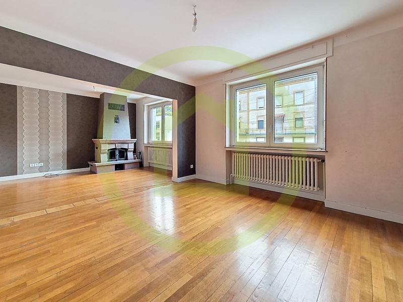 Maison - 211 m² - 8 pièces