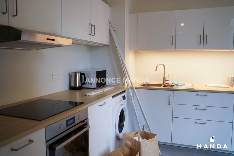 Chambre - 12 m² - 5 pièces