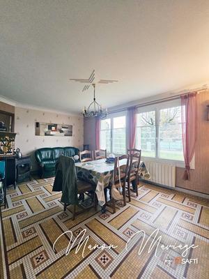 Maison - 95 m² - 5 pièces