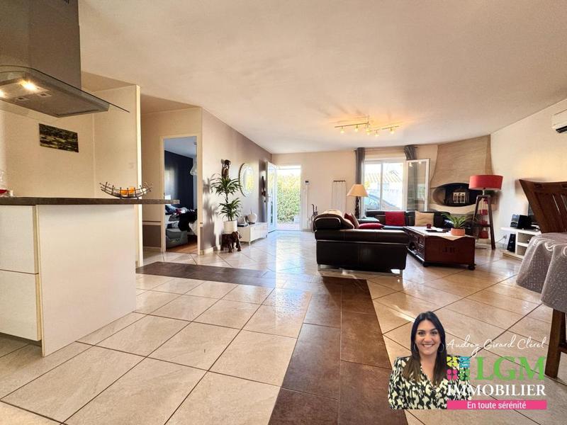 Villa - 90 m² - 4 pièces