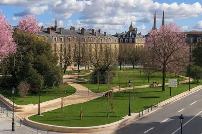 Bureau - 556 m² - 16 pièces