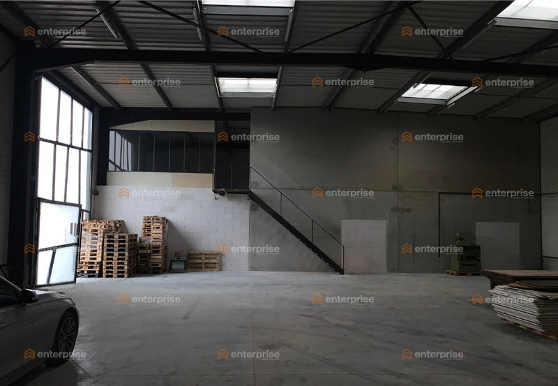Local d'activité / Entrepôt - 500 m²