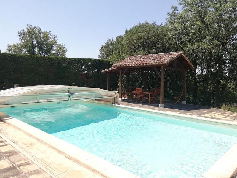 Maison - 250 m² - 9 pièces