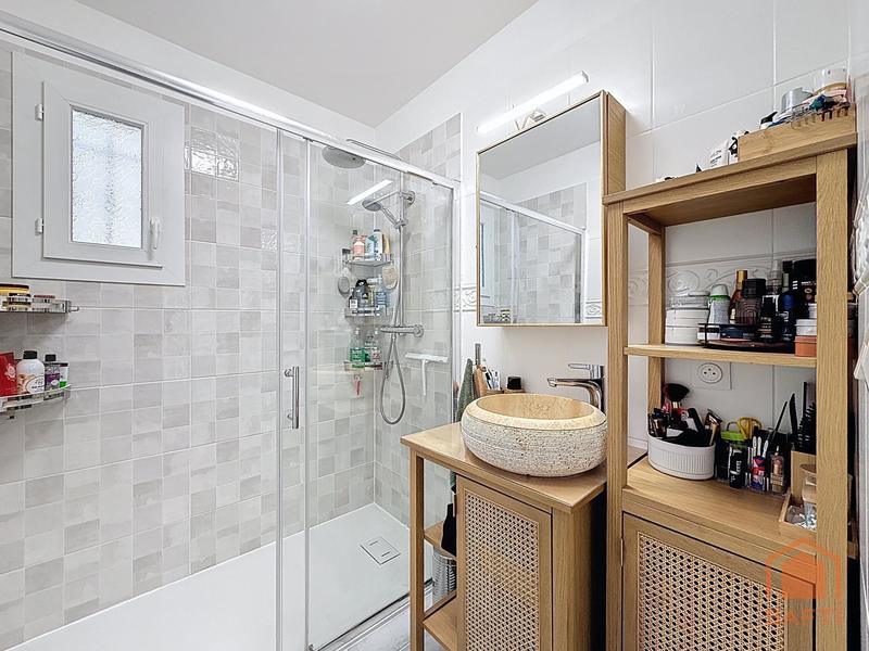 Villa - 97 m² - 6 pièces