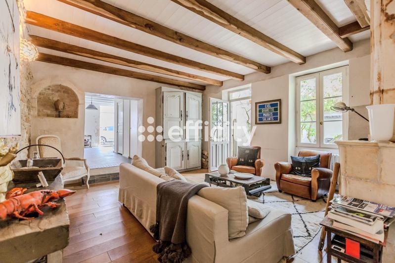 Maison - 192 m² - 9 pièces