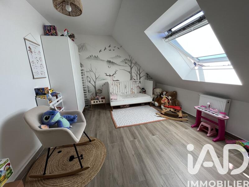 Maison - 110 m² - 4 pièces