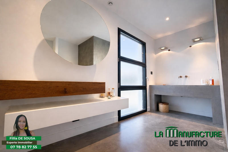 Villa - 202 m² - 7 pièces