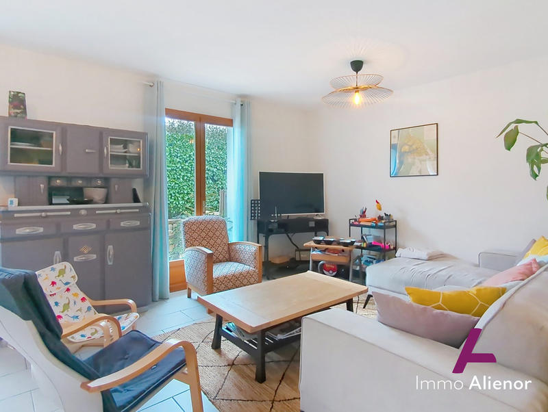 Maison - 105 m² - 5 pièces