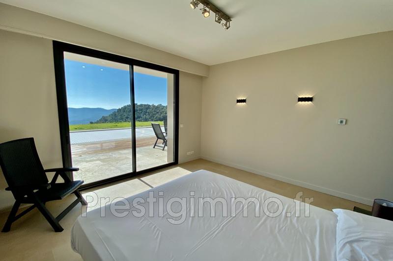 Maison contemporaine - 250 m² - 5 pièces