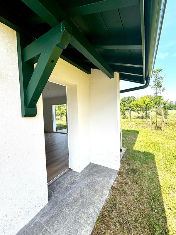 Maison - 92 m² - 4 pièces