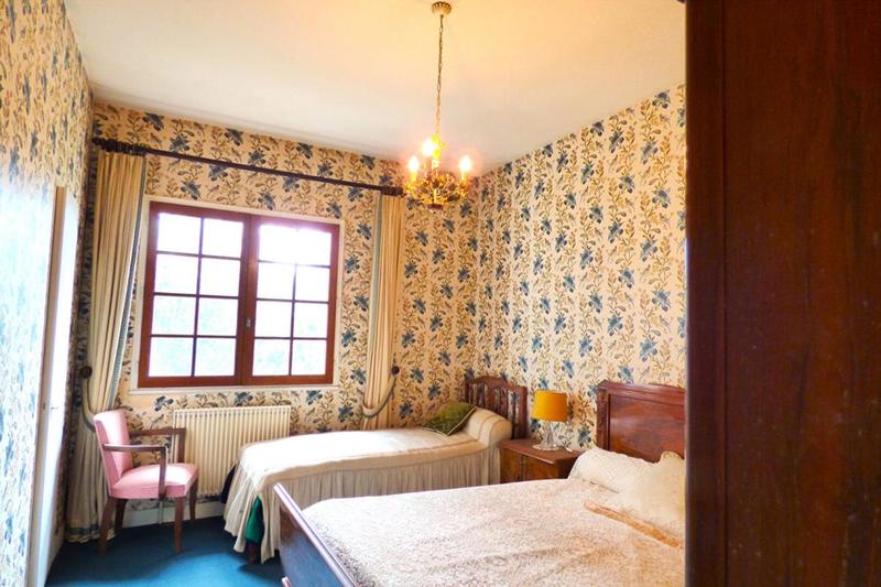 Demeure - 300 m² - 10 pièces