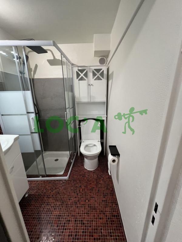 Studio - 15 m² - 1 pièce